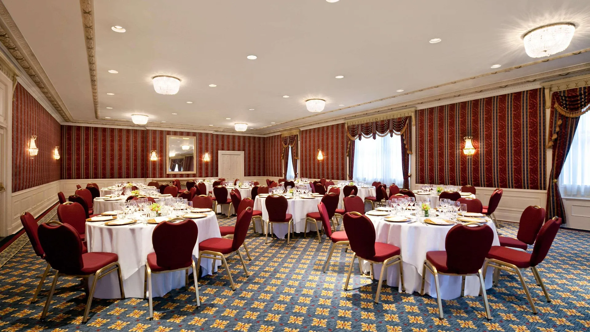 Fairmont Hotel Vancouver 5*,
